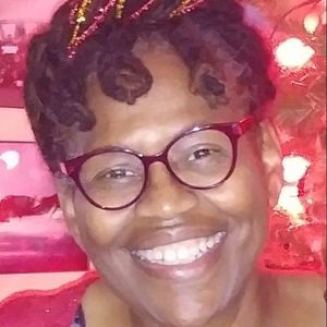 Meet your Posher, Candida